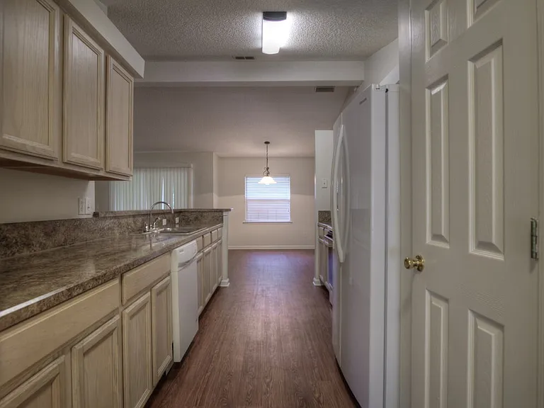 1336 Marsh Grass Ct — Photo 13