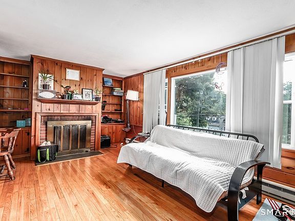 2nd image of 121 Litchfield Road