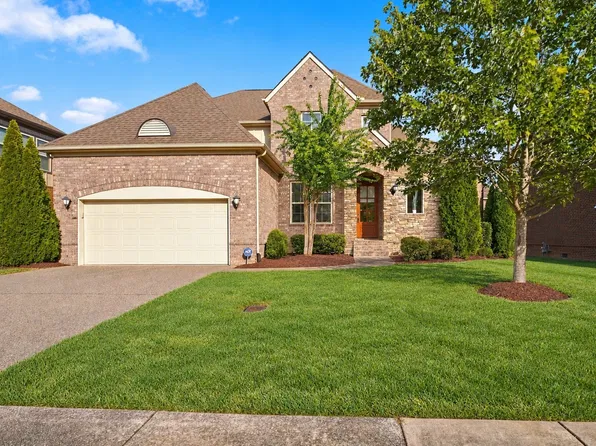 241 Sydney Dr, Goodlettsville, TN 37072