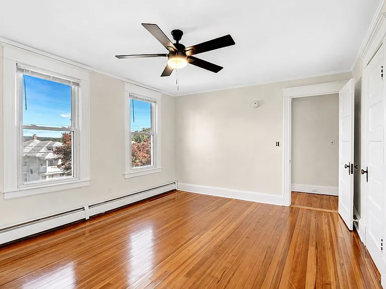 117 Highland Ave — Photo 14
