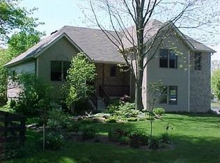 1045 Ontario Trl, Jamestown, OH 45335