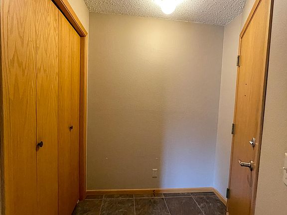 4th image of 1940 Meadowlark Ln APT 203