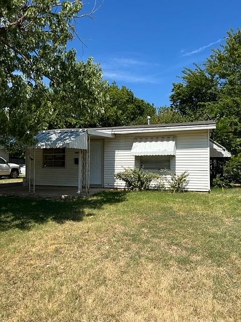 1st image of 2818 Ash Park Dr