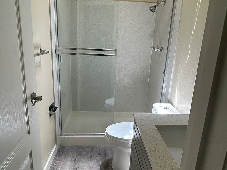 C306 Master Bathroom