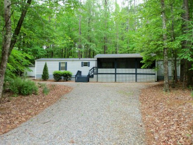 1st image of 120 Crowsnest Dr