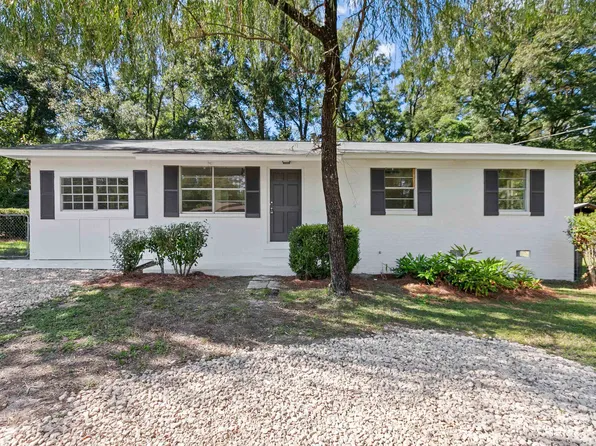 8526 Forest Wood Dr, Tallahassee, FL 32305