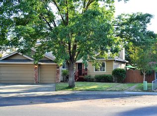 700 Machado Ln, Roseville, CA 95678