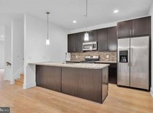 616 N American St, Philadelphia, PA 19123