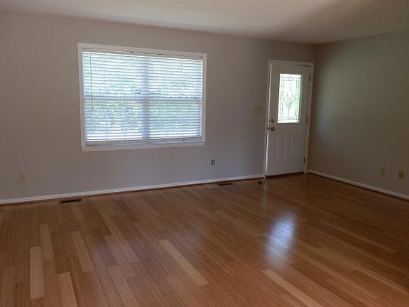 2nd image of 612 Piedmont Ave
