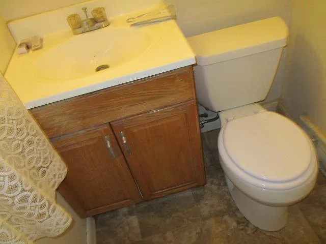 2413 Monroe St NE — Photo 5