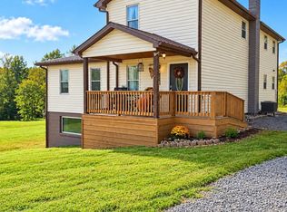 20 Hawley Ln, Springfield, WV 26763