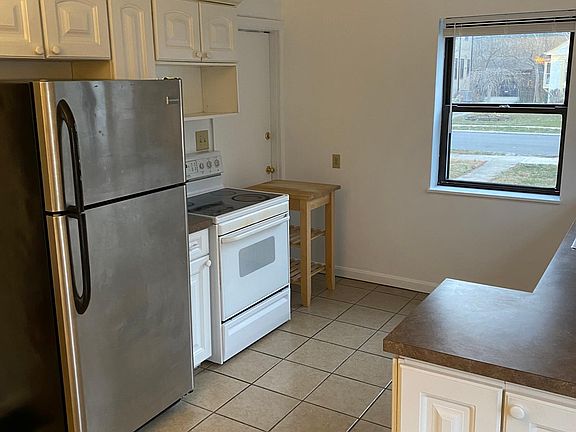 4th image of 1252 Garden Cir APT 1