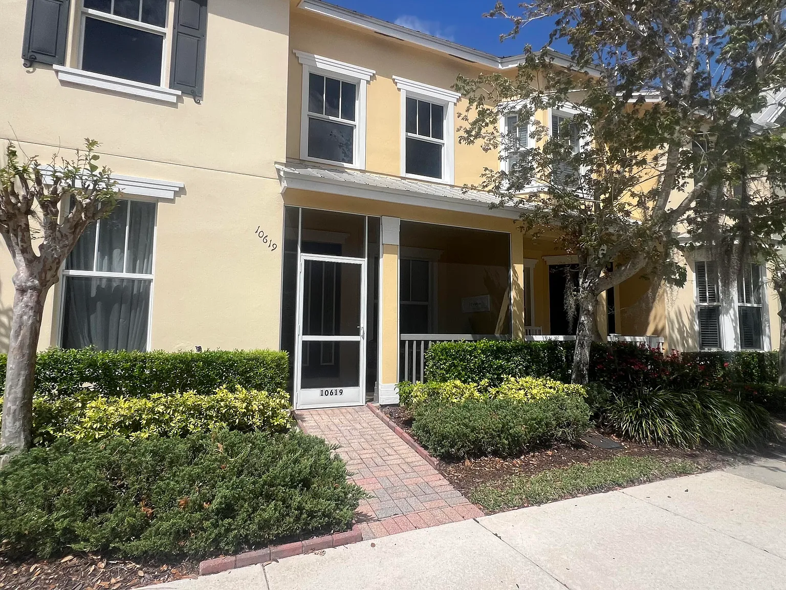 2 bed, 2.0 bath, 1368 sqft, $2,550 — Photo 2