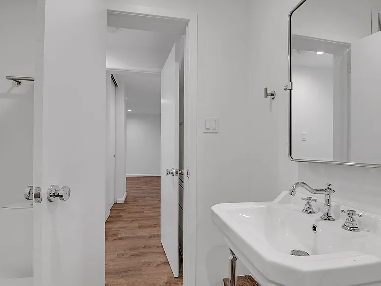 542 Glenrock Ave — Photo 22