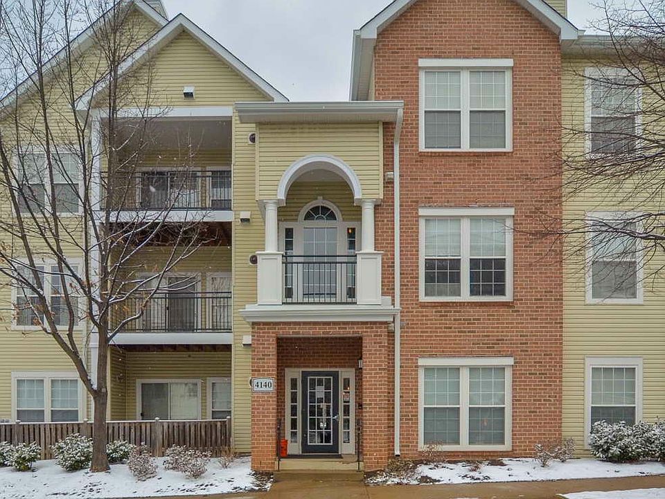 1st image of 4140 Fountainside Ln Unit 302