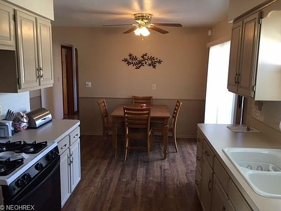 5th image of 1224 W 35th St