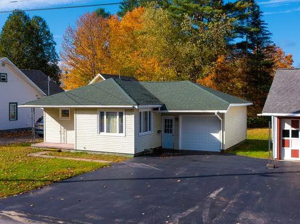 5 Victor Ave, Tupper Lake, NY 12986