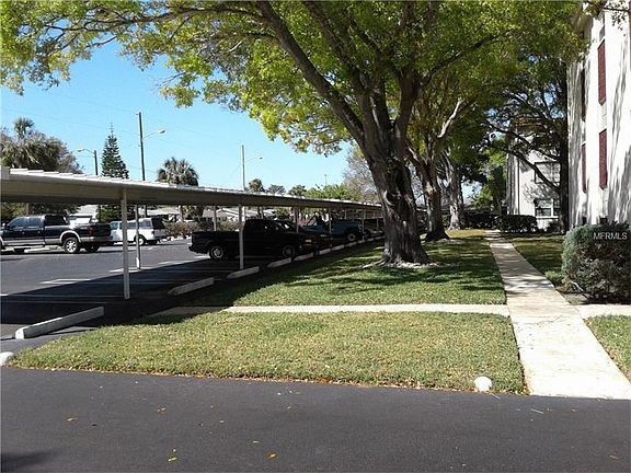 4th image of 5880 38th Ave N APT 201