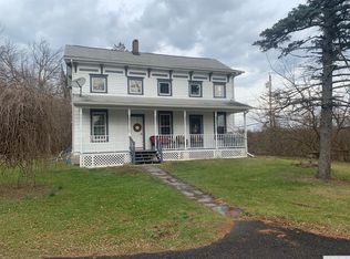 9377 Us Route 9w, Athens, NY 12015