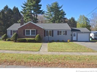 33 Parker St, Enfield, CT 06082