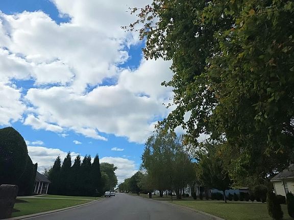 5th image of 3227 Penny Ln
