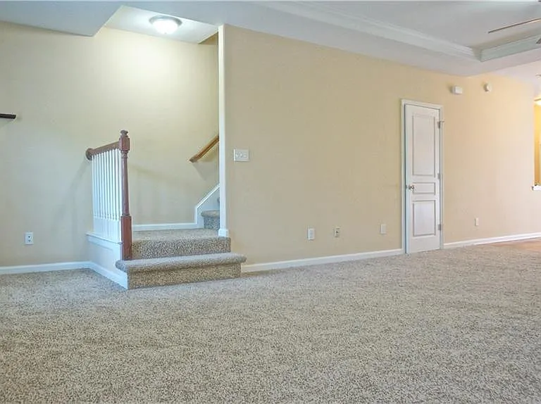 800 Skelton Way — Photo 6