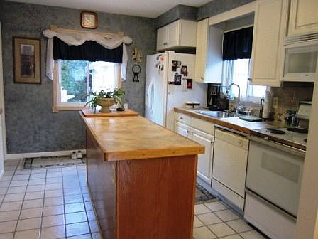 .Kitchen pics.3.22.2012 010