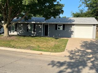 1635 N Grand Ave, Maryville, MO 64468