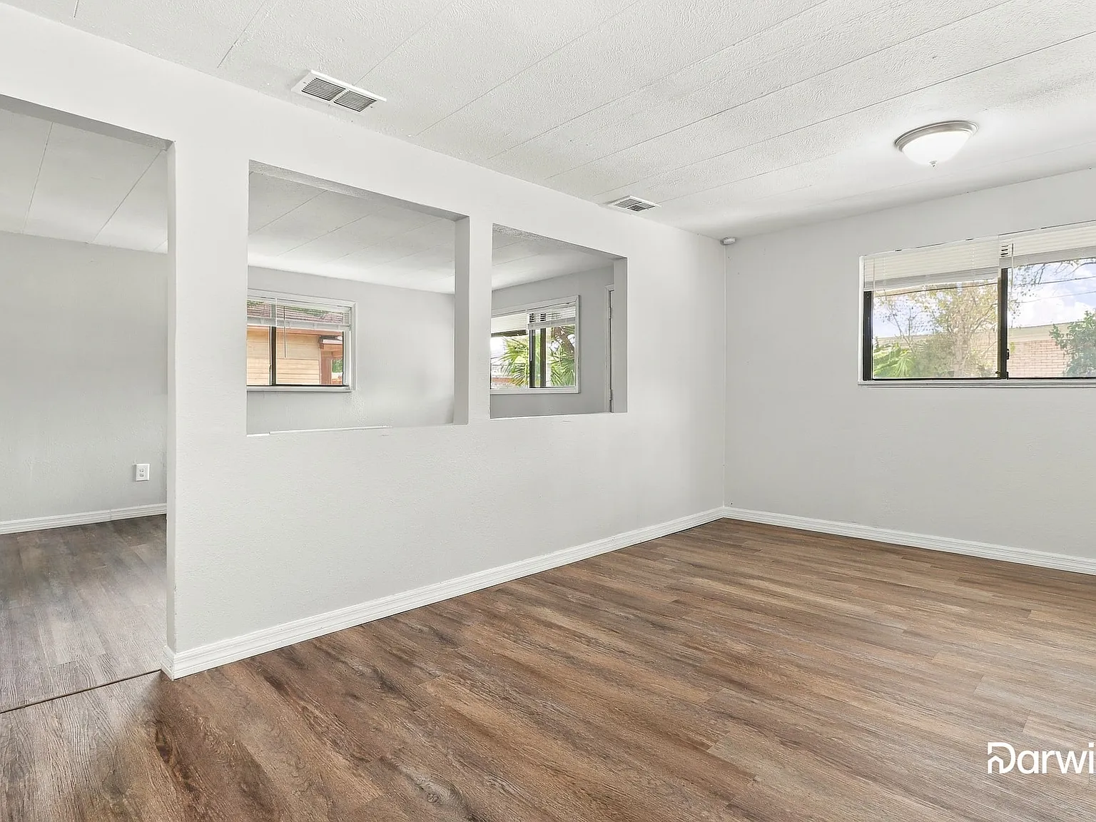 3 bed, 1.5 bath, 1104 sqft, $2,310 — Photo 4