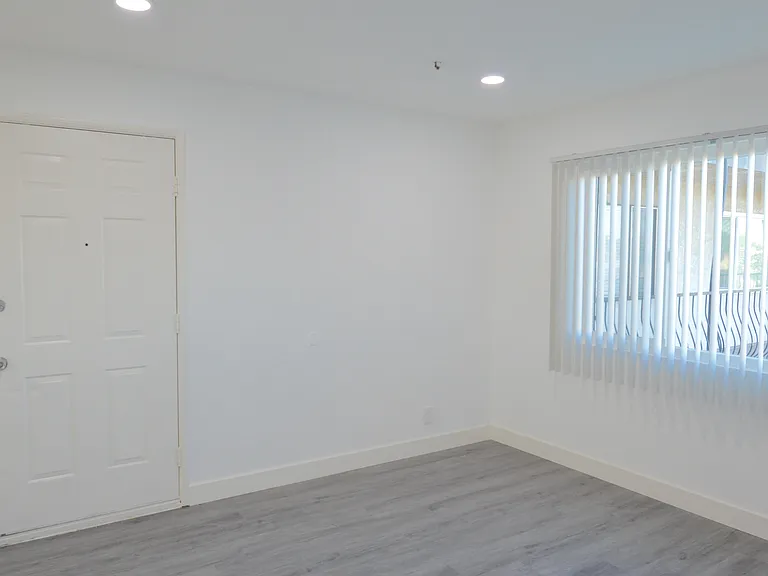 11968 York Ave #8 — Photo 12