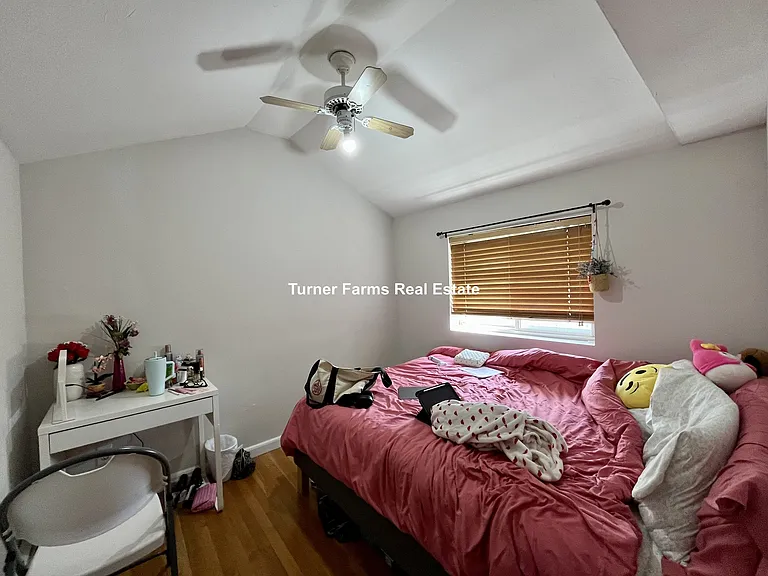 56 Crescent Ave #2R — Photo 16