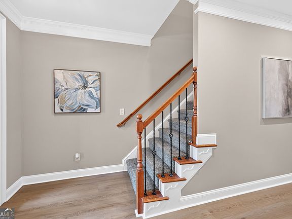 4th image of 1214 Ridge Hollow Ln