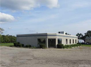 7101 Packard Rd, Niagara Falls, NY 14304