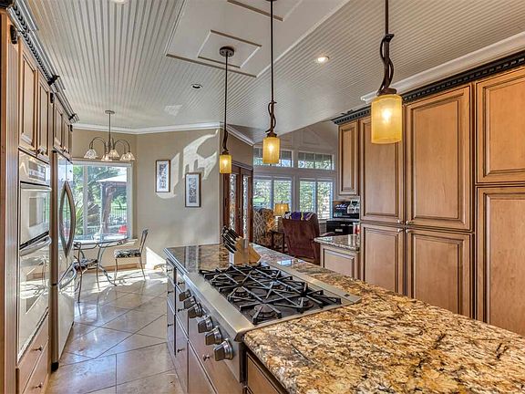 5th image of 1760 Cherry Hills Dr