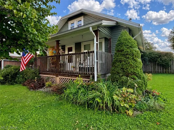 5002 4th Ave, Parkersburg, WV 26101