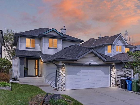 2nd image of 112 SE Hidden Ranch Cres NW