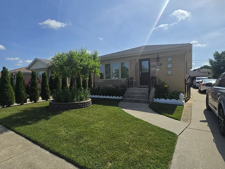4721 N Newland Ave — Photo 1