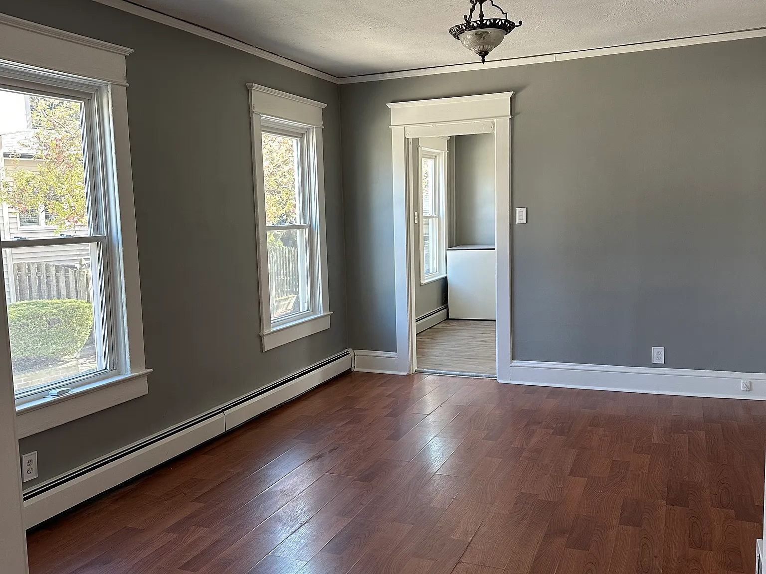 3 bed, 1250 sqft, $3,000 — Photo 4