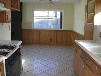 2nd image of 3902 Las Cruces Ave