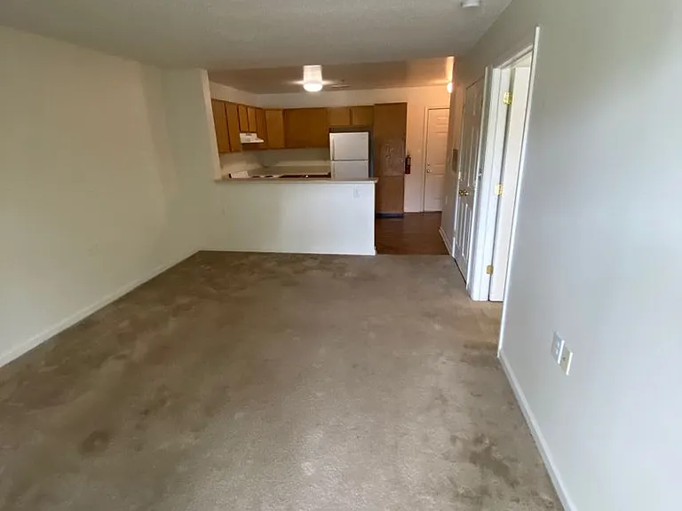 Ridgewood Place Senior Apartment — Photo 36
