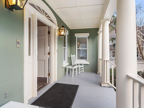3rd image of 20 Ocean Green Dr