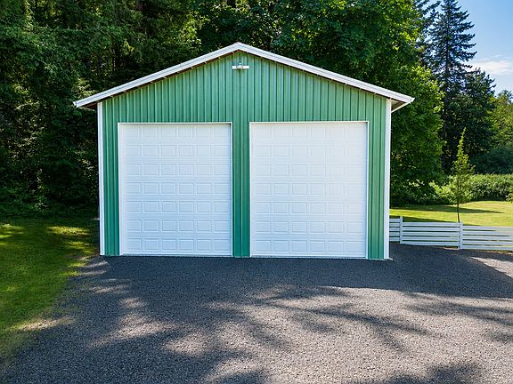 3rd image of 206 SE 283rd Ave