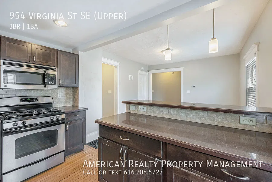 3 bed, 944 sqft, $1,850 — Photo 4