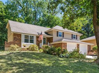 2904 SE 3rd St, Blue Springs, MO 64014