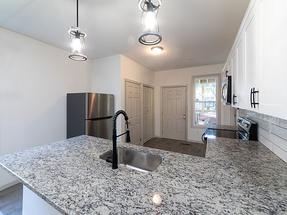 2nd image of 84 Sheffield Ave #1