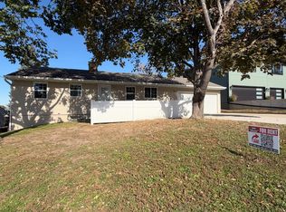 1304 W 5th St, Sioux Falls, SD 57104
