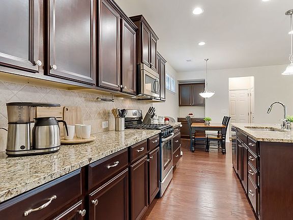 5th image of 4668 W Village Dr
