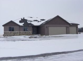 2011 13th Ave NE, Austin, MN 55912