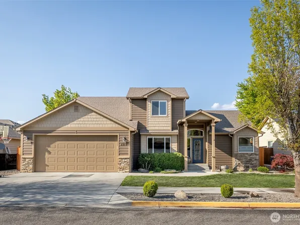 1375 Boulder Loop, East Wenatchee, WA 98802