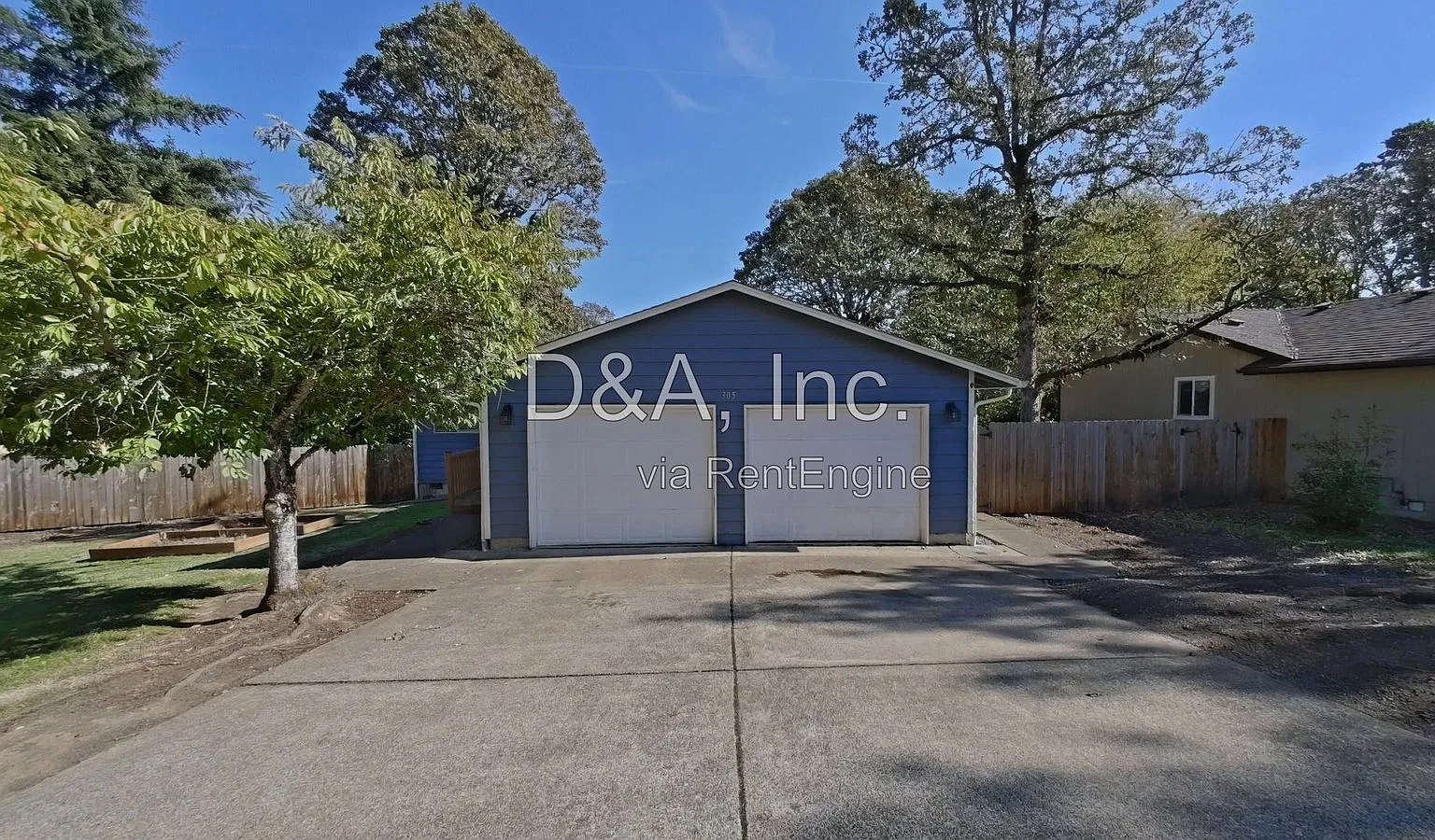 3 bed, 2.0 bath, 1175 sqft, $2,595 — Photo 1